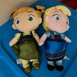 Disney Store plushie Anna and Elsa